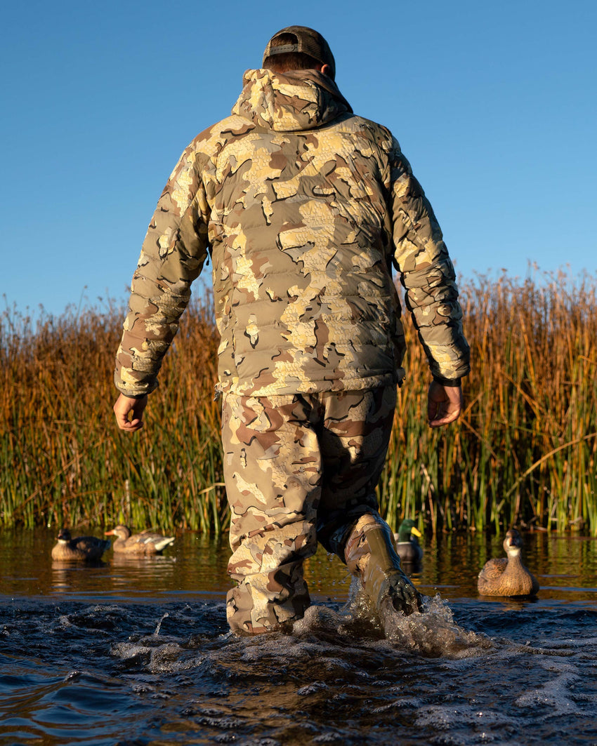 Outlet Flyway Insulated Hooded Jacket | Gunmetal